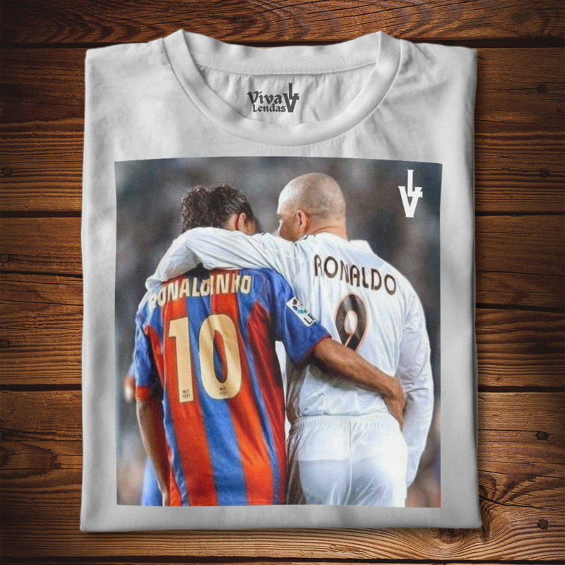 Camiseta Ronaldinho e Ronaldo